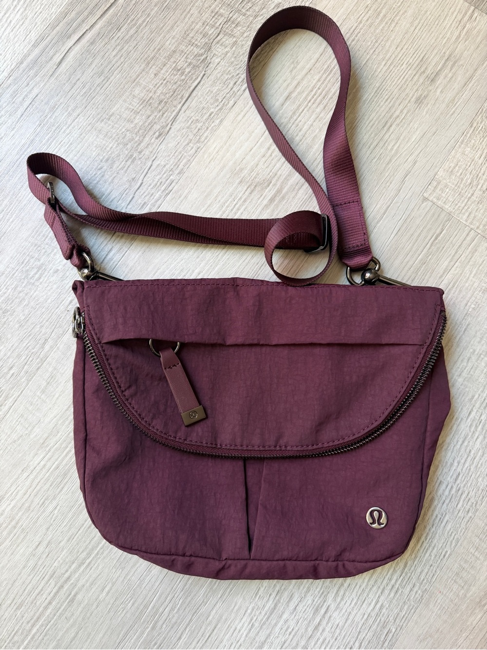 lululemon athletica Plum Crossbody Shoulder Bag